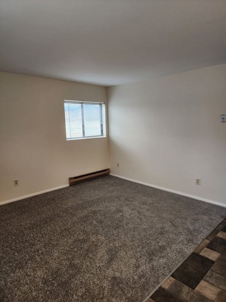 2008 West Genesee Street - Photo 3 of 7