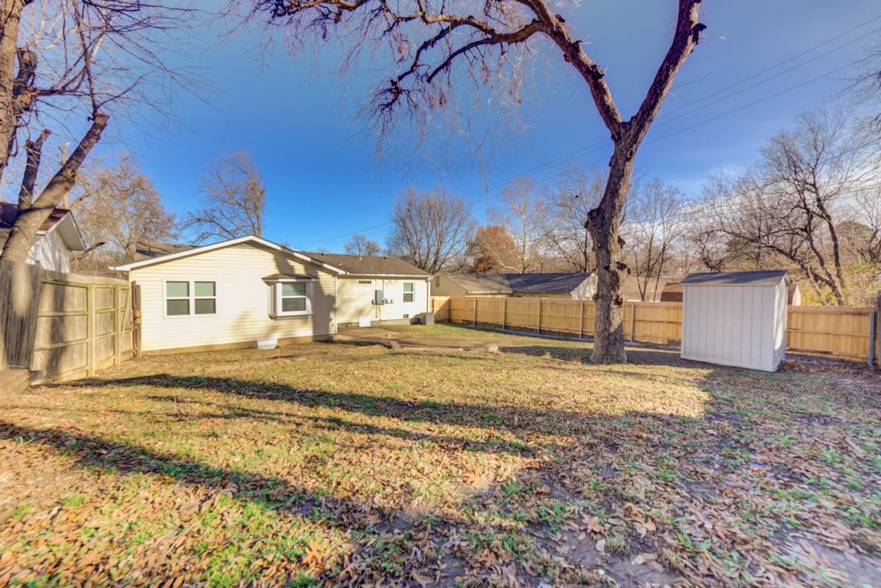 2128 W 46th Pl - Photo 3 of 28