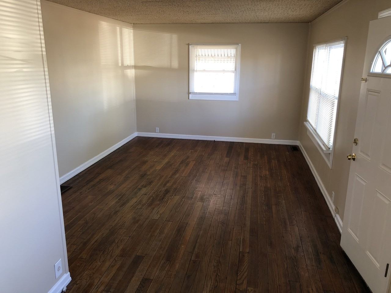 809 Milligan St - Photo 2 of 6