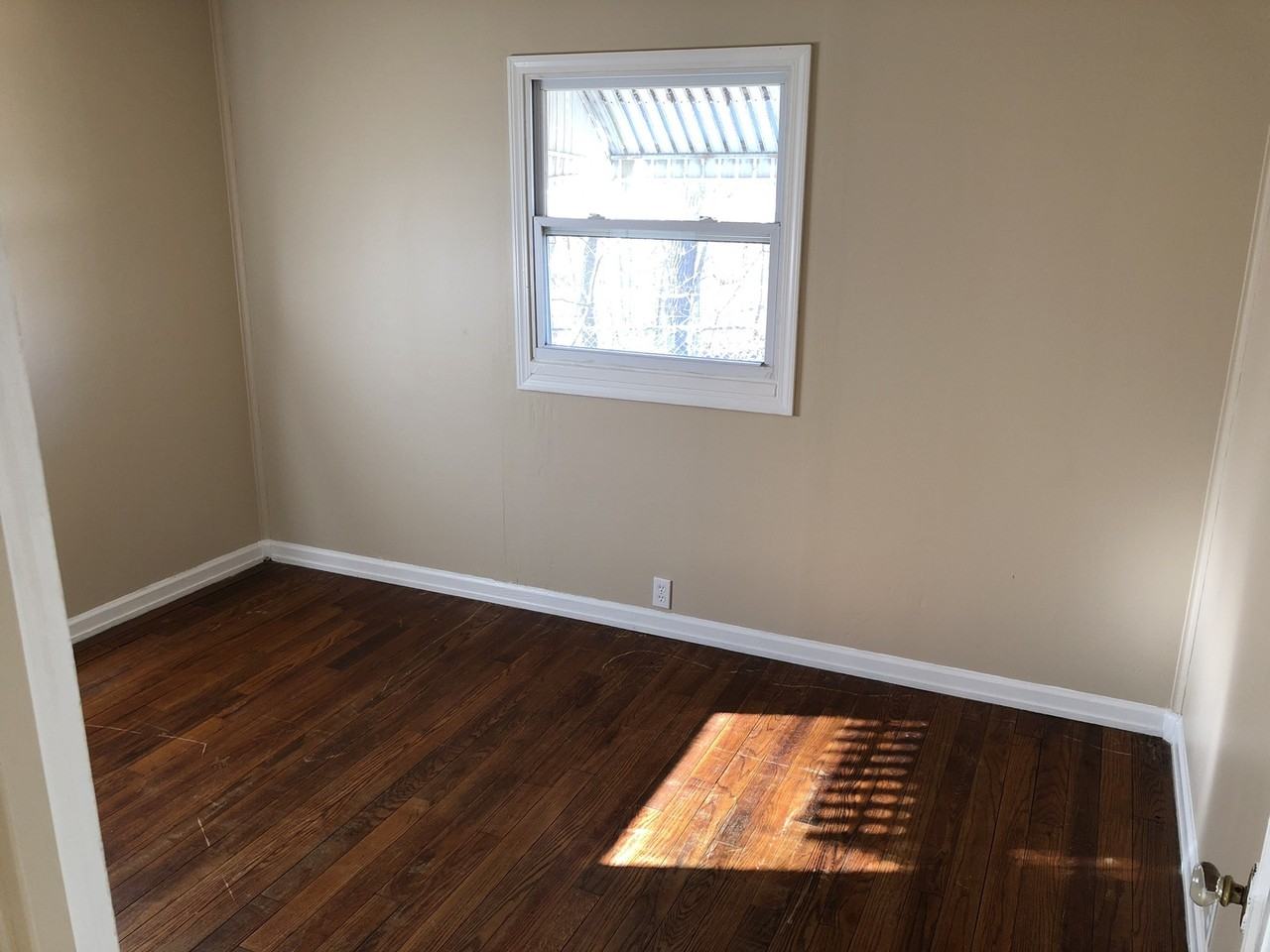 809 Milligan St - Photo 5 of 6