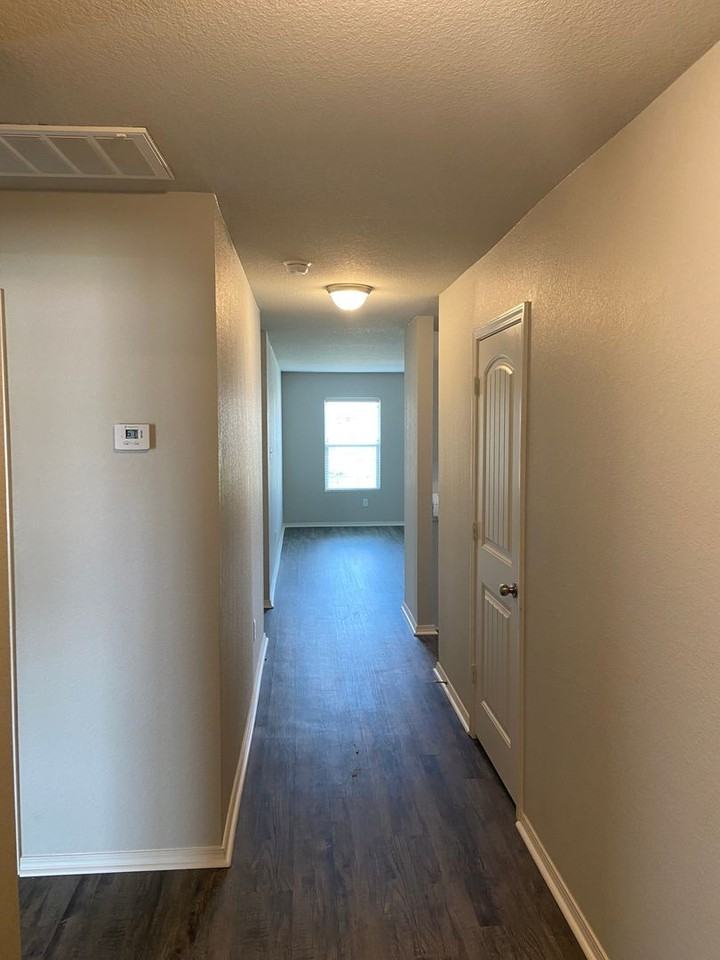 1650 Raden St - Photo 5 of 20