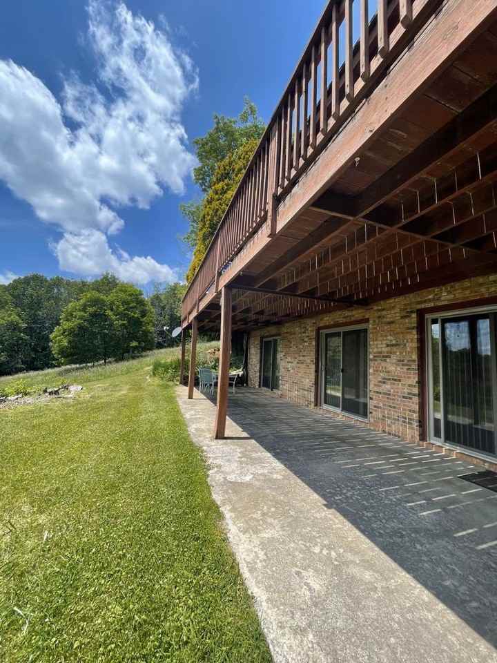 593B Pinnacle Dr - Photo 5 of 40