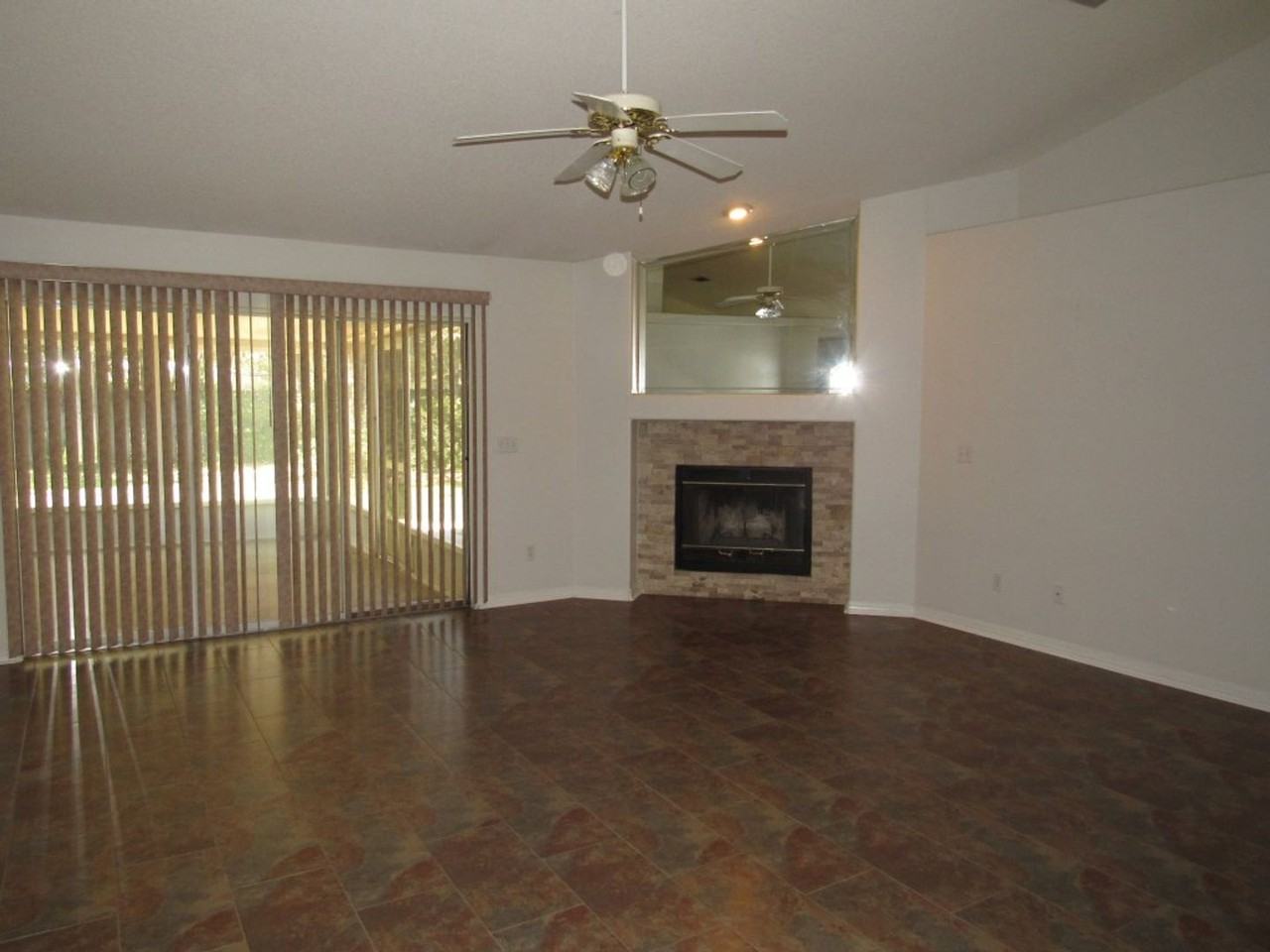 2345 Majestic Dr - Photo 3 of 24