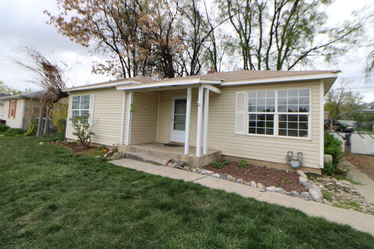 1051 E 620 N - Photo 2 of 15