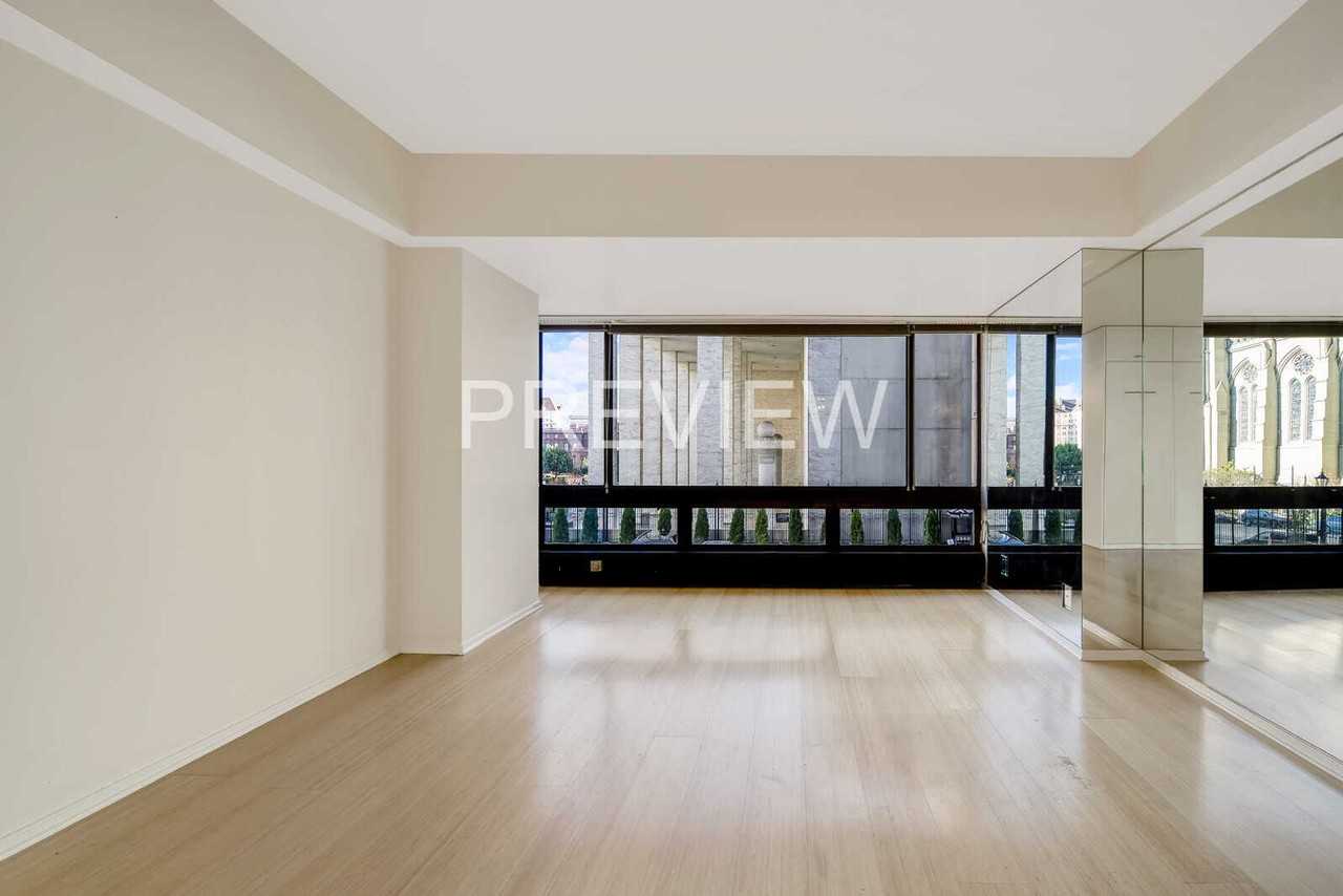 1177 California St #206 - Photo 3 of 17