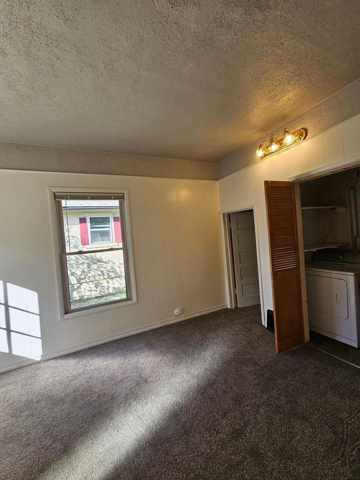 628 Edith St - Photo 7 of 13