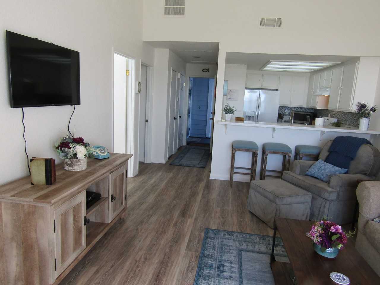 330 Foothill Rd - Photo 3 of 9