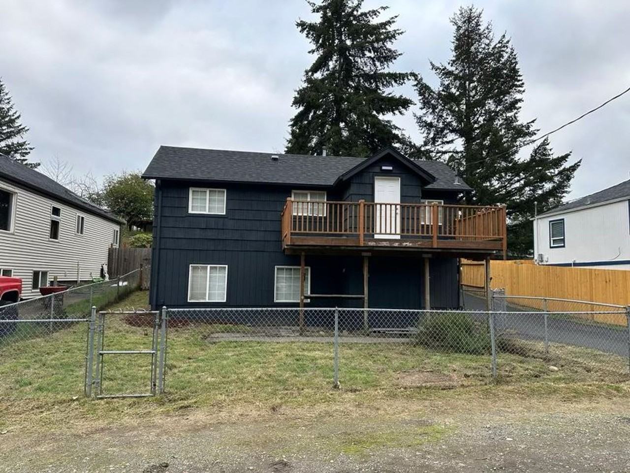 Charming Duplex - Photo 7 of 15