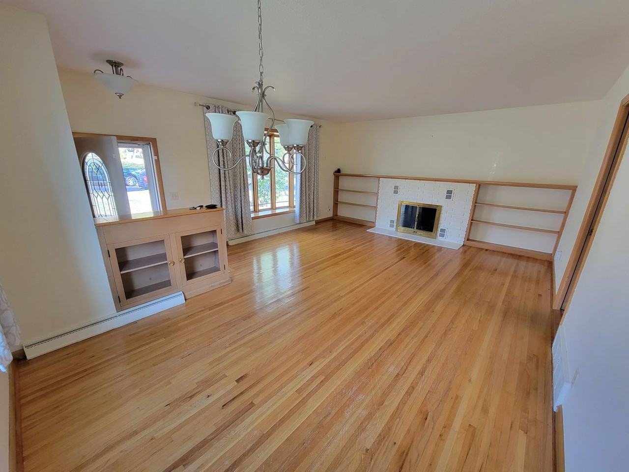 4002 Pitt St - Photo 2 of 31