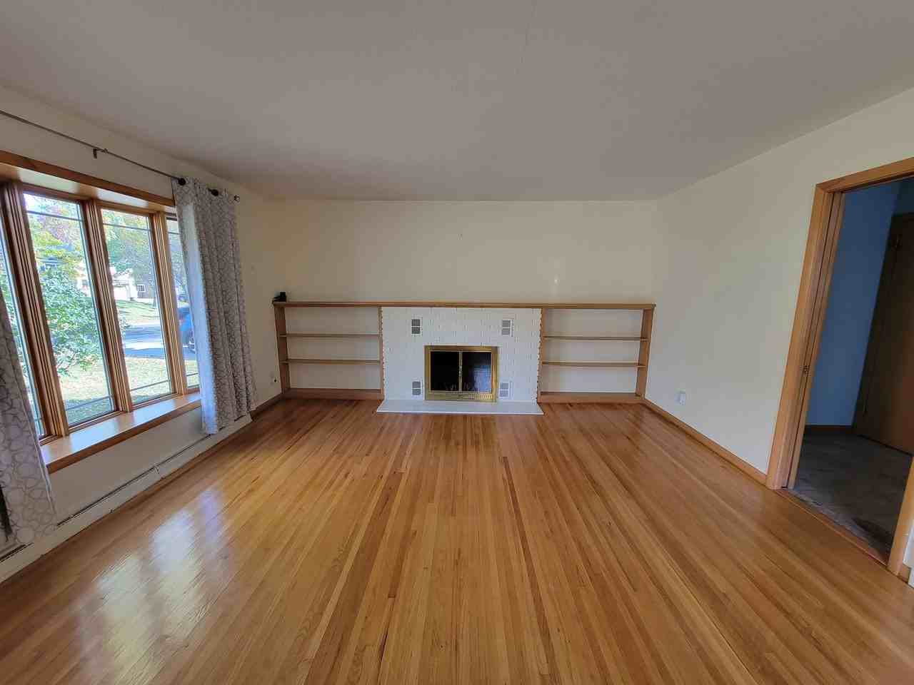4002 Pitt St - Photo 3 of 31