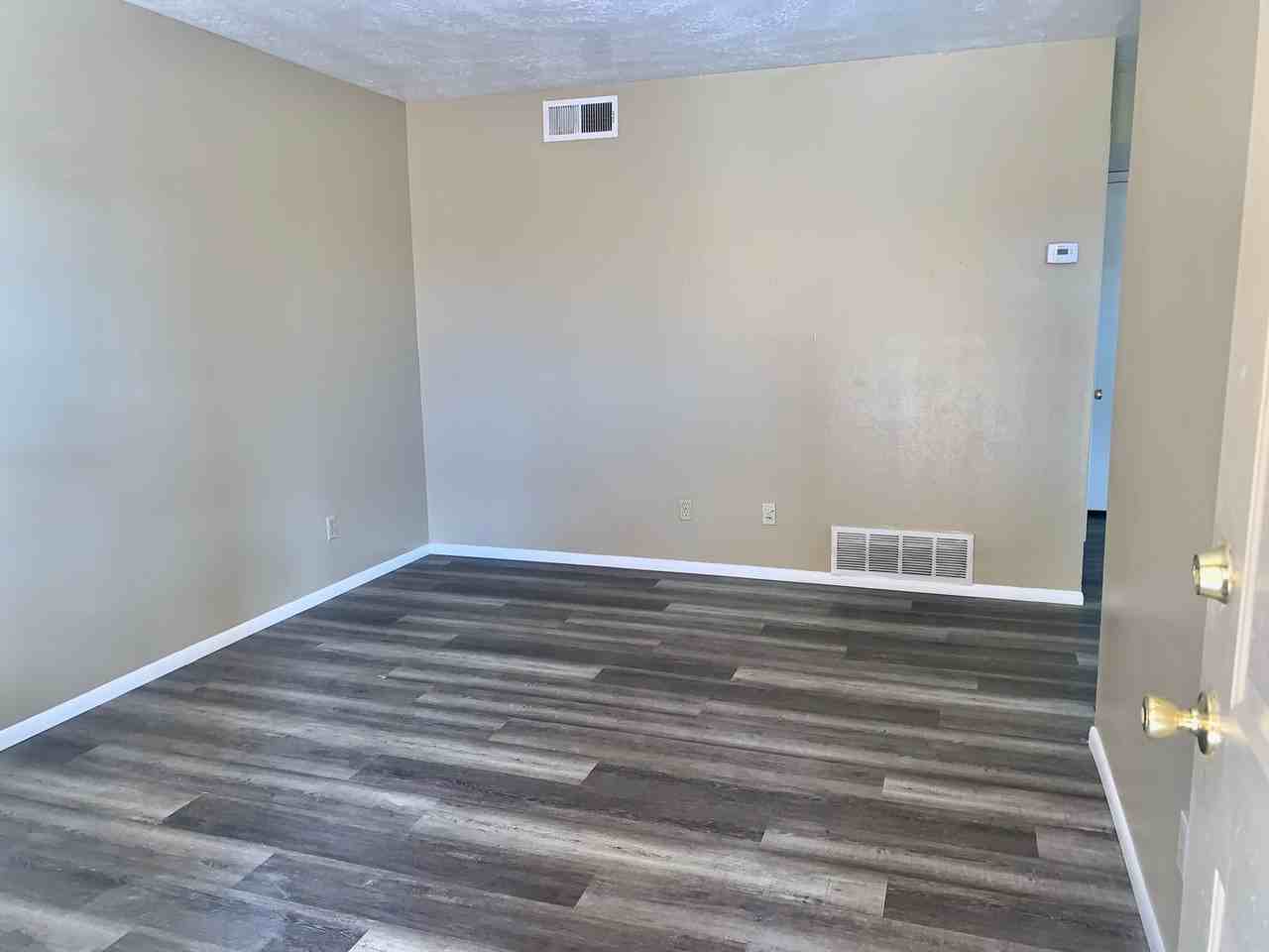 Pine Park Apartments - Photo 6 of 20