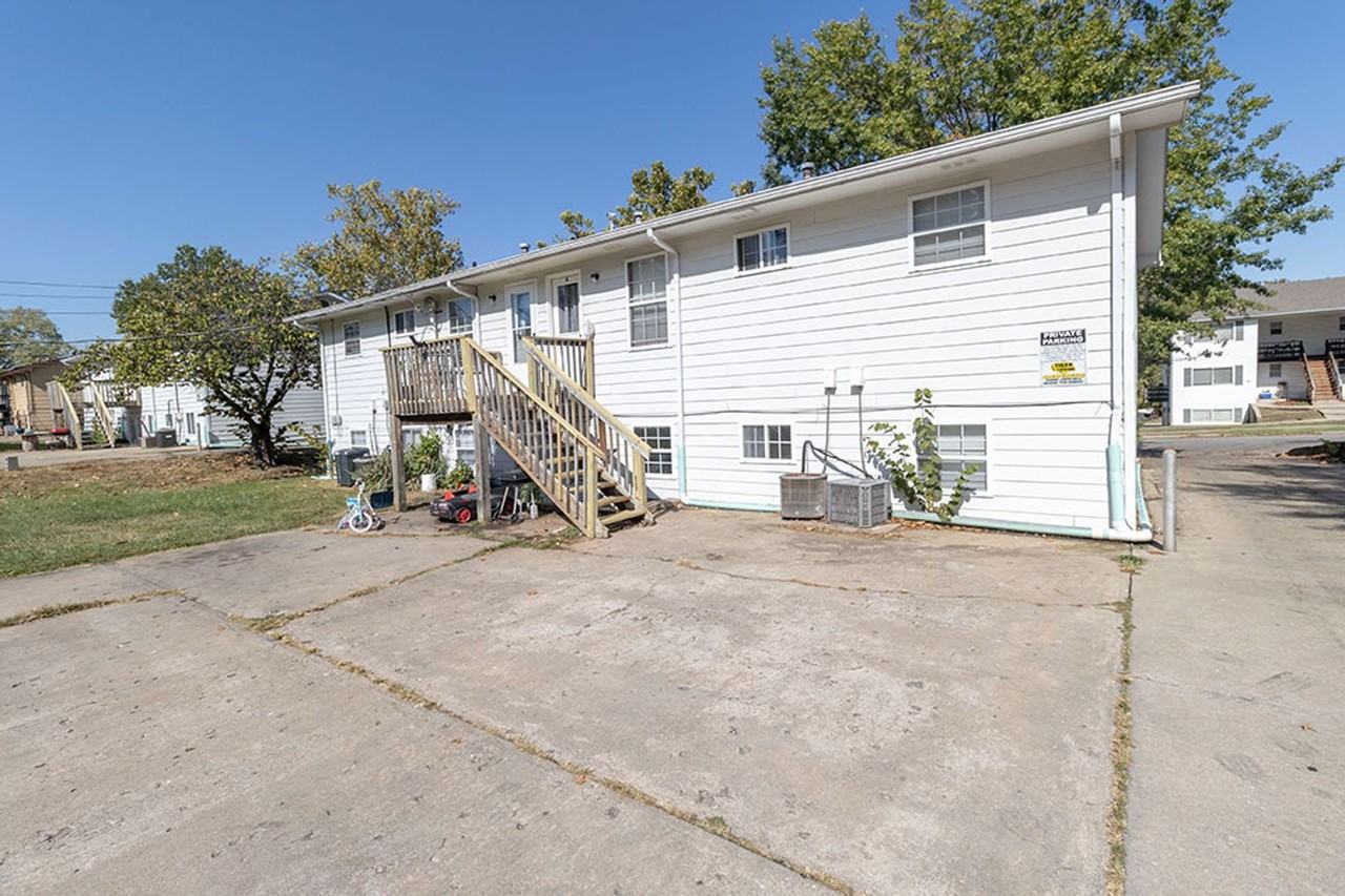 2916 Leeway Dr #B - Photo 2 of 14