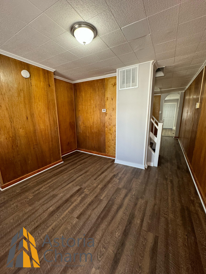 1615 Cole St - Photo 7 of 23