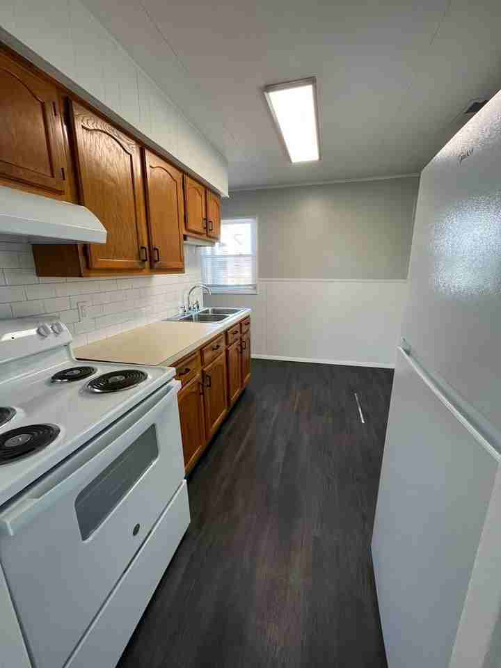 4656 Saint Francis Ln - Photo 3 of 23