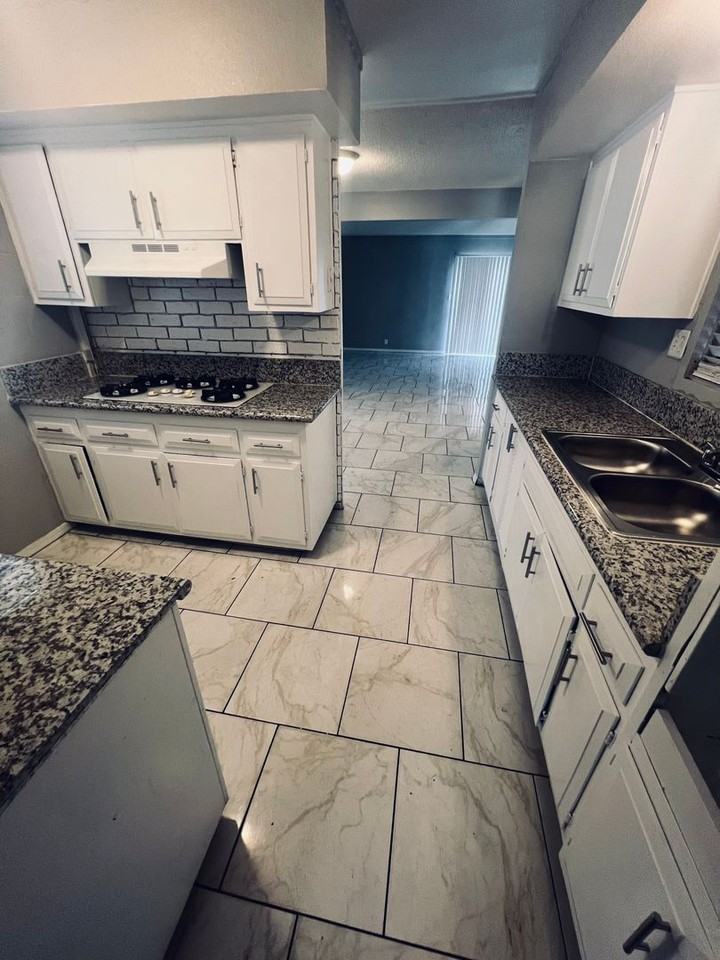 1524 Vala Circle - Photo 5 of 15