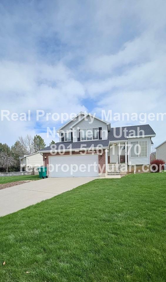 1132 N New Jersey Ave - Photo 2 of 22