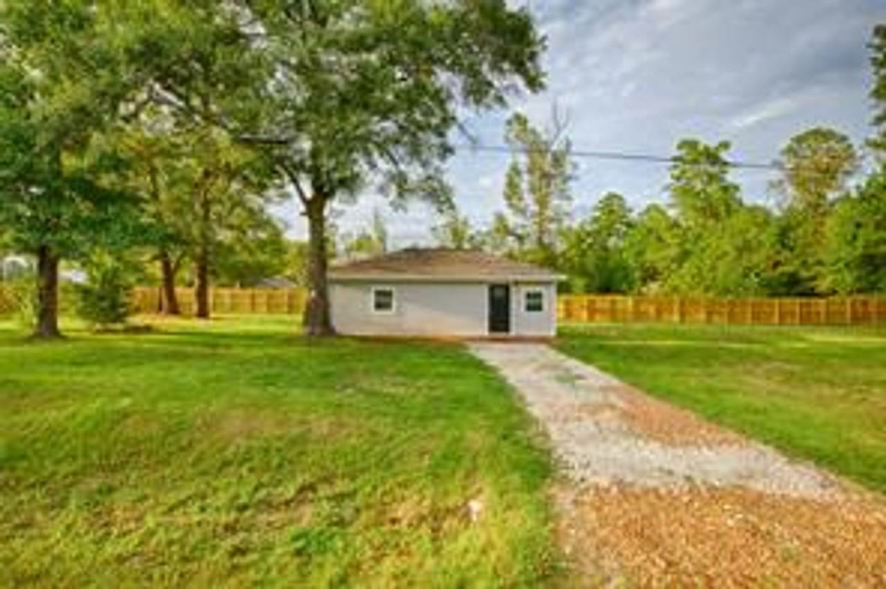 22285 Warwick Glen Dr, Montgomery, TX 77316 2 Bedroom House for 1,400