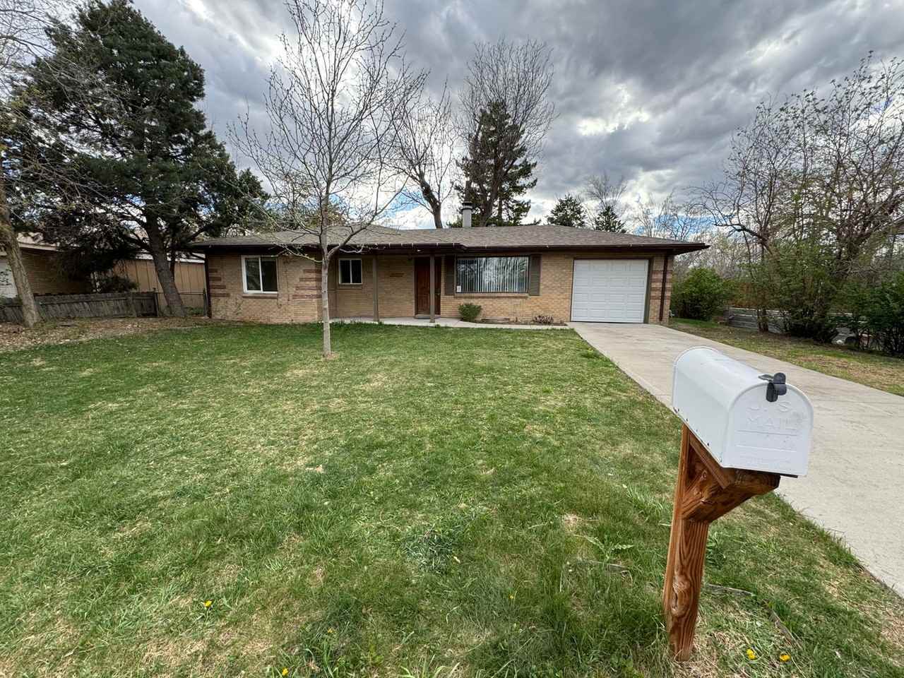 3725 Hoyt St - Photo 2 of 24