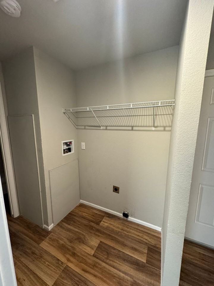 512 Sw 15th St - Photo 7 of 8