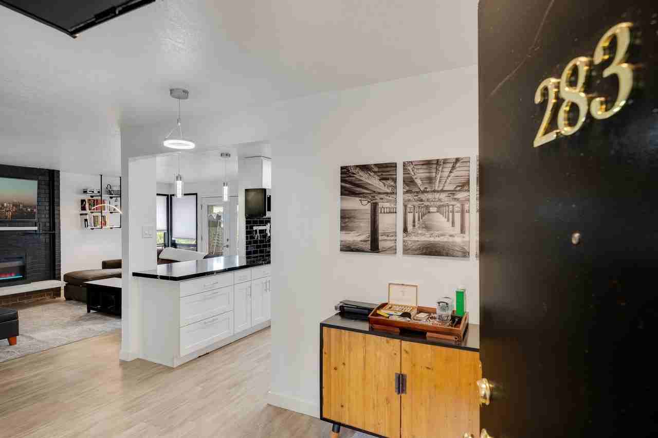 283 Nw Market St - Photo 3 of 23