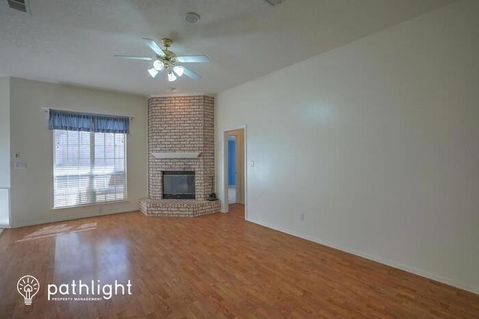 8427 Rio Verde Pl Nw - Photo 2 of 19