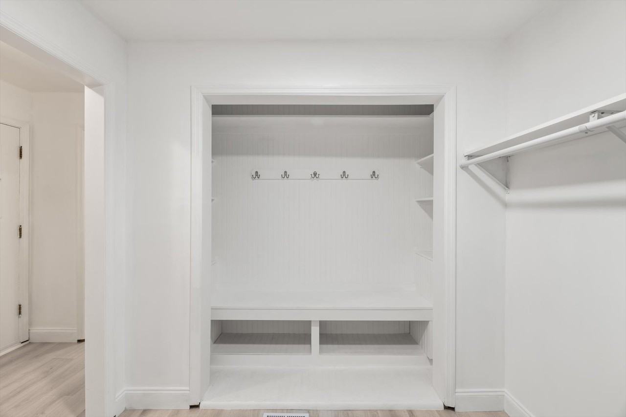 11717 Georgetowne Dr #NA - Photo 6 of 31