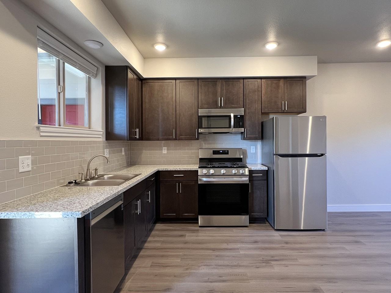 3073 Smith Ln #3073 - Photo 3 of 17