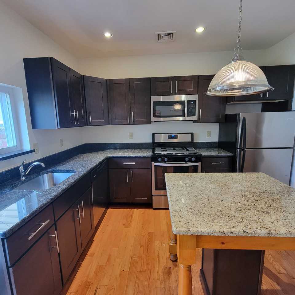 1215 Rodman St #NA - Photo 5 of 27