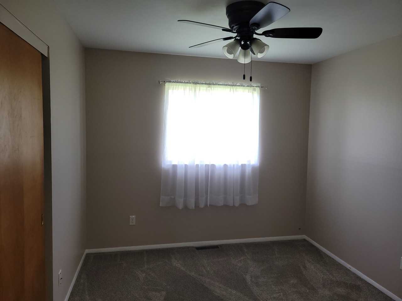 131 Sw I St #NA - Photo 2 of 10