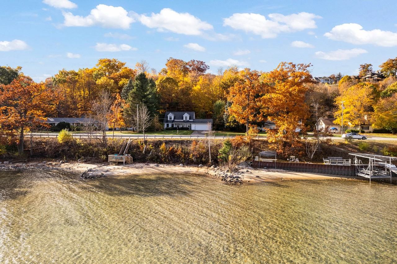 9320 S West Bay Shore Dr #NA - Photo 3 of 12