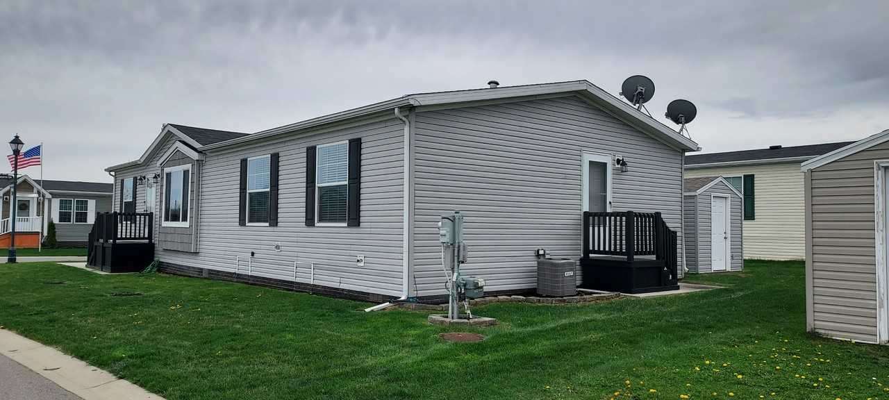 9693 Edgeworth Dr #NA - Photo 3 of 34