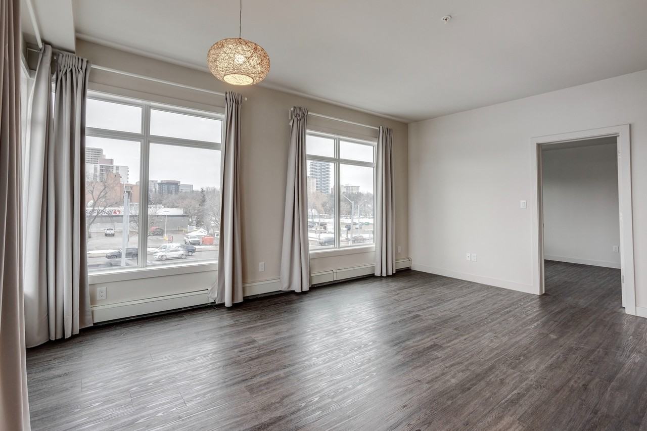 William Off Whyte - Photo 2 of 50