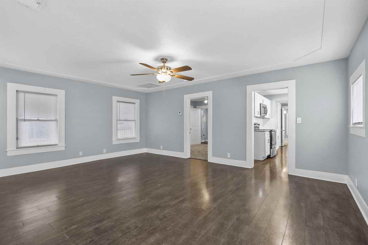 207 W Heard St #1 - Photo 5 of 20