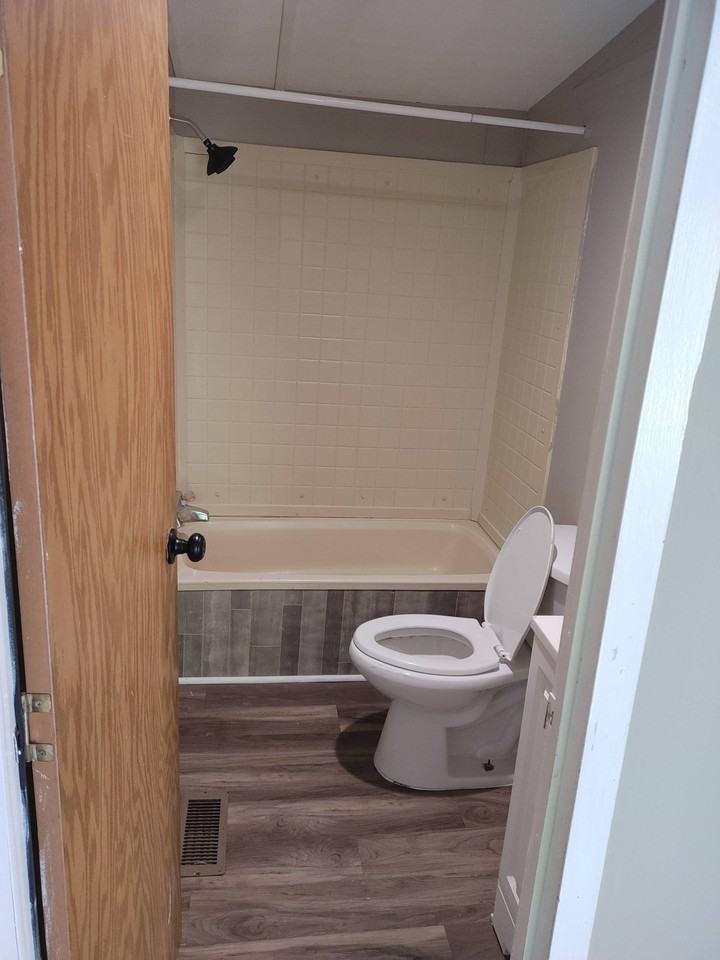 30 Cambridge Dr #1 - Photo 6 of 17