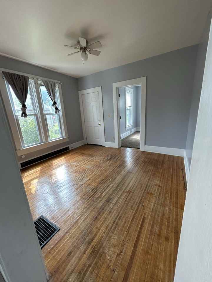 110 Austin Ave #2 - Photo 3 of 10