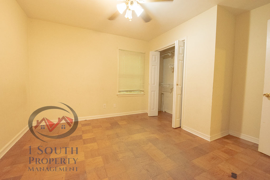 5520 Vienna Avenue #1 - Photo 3 of 20