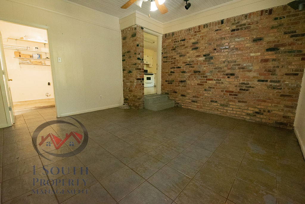 5520 Vienna Avenue #1 - Photo 7 of 20