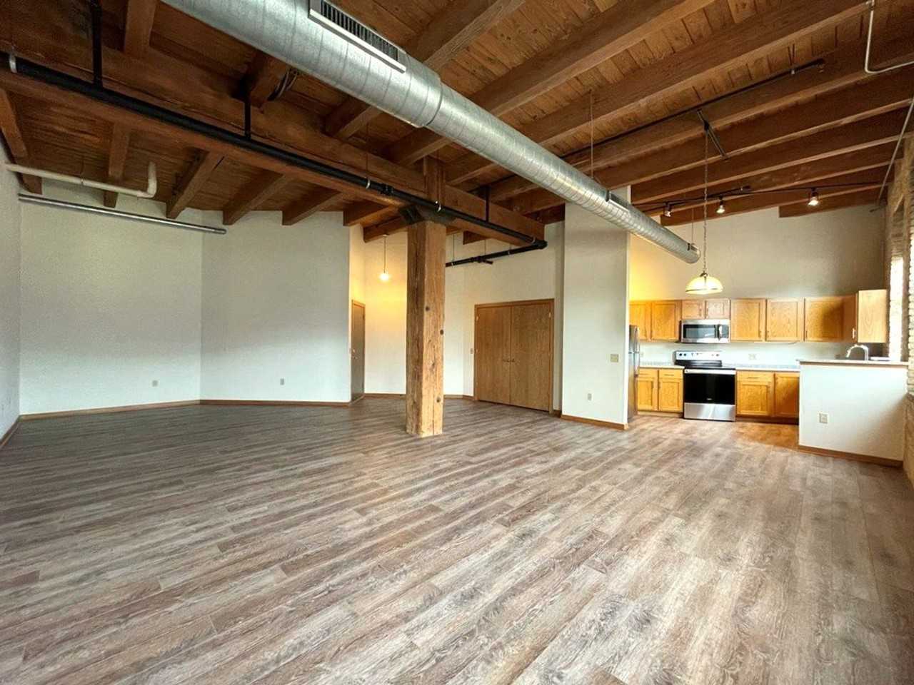 Historic Fifth Ward Lofts - Photo 2 of 37