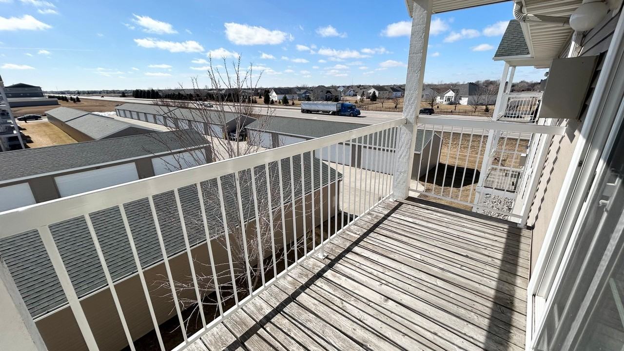 Prairie Sky Apartments - Photo 5 of 10