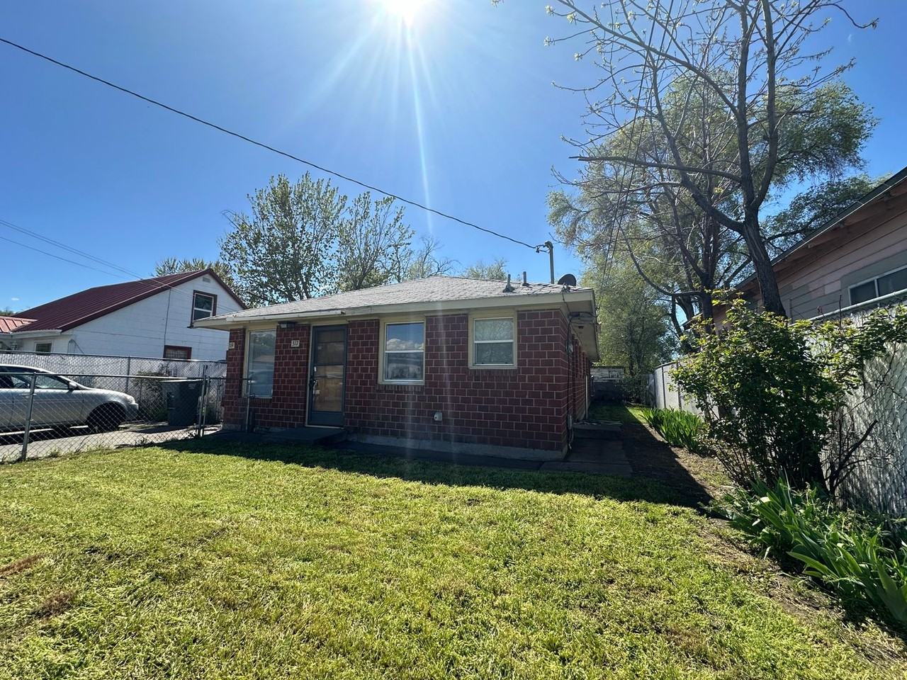 317 Sw 18th St - Photo 2 of 11
