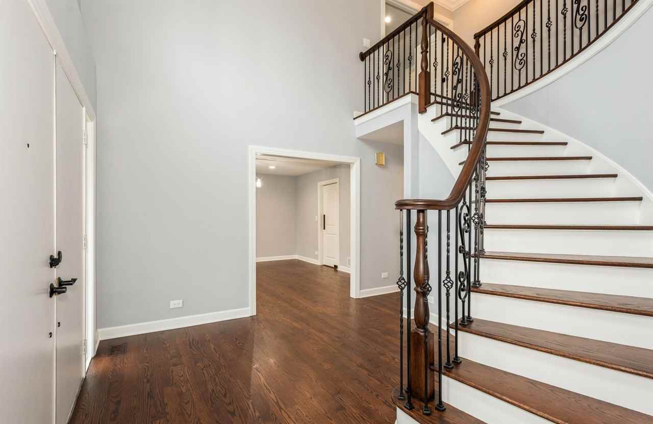 2513 Cavalry Ct #1 - Photo 5 of 18