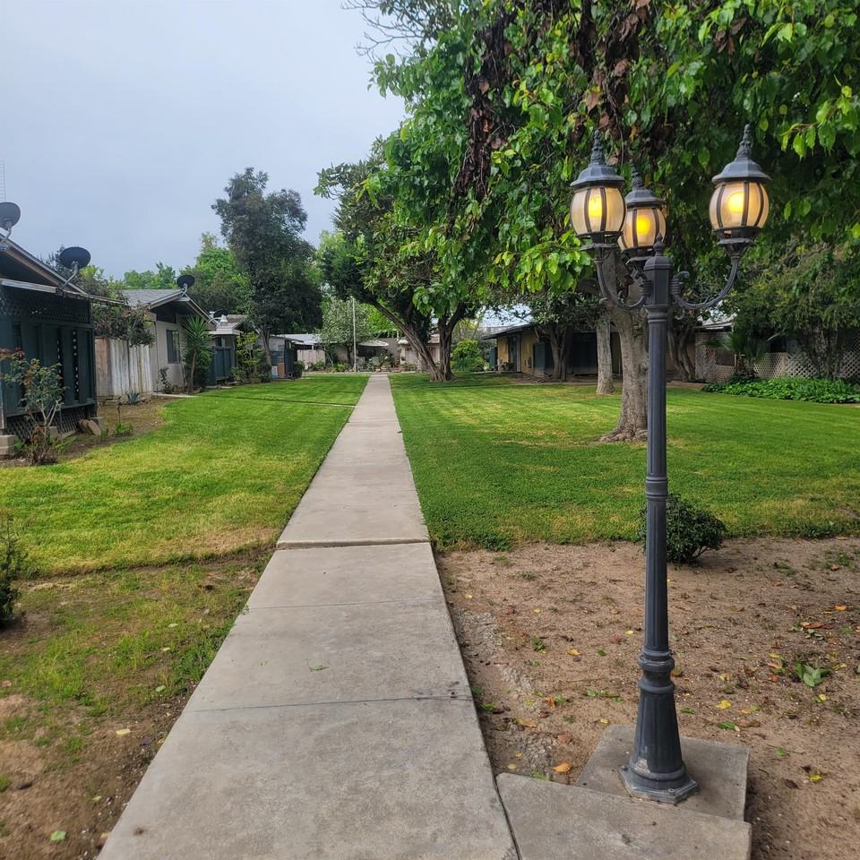 1696 W. Shaw Ave-111 #111 - Photo 3 of 10