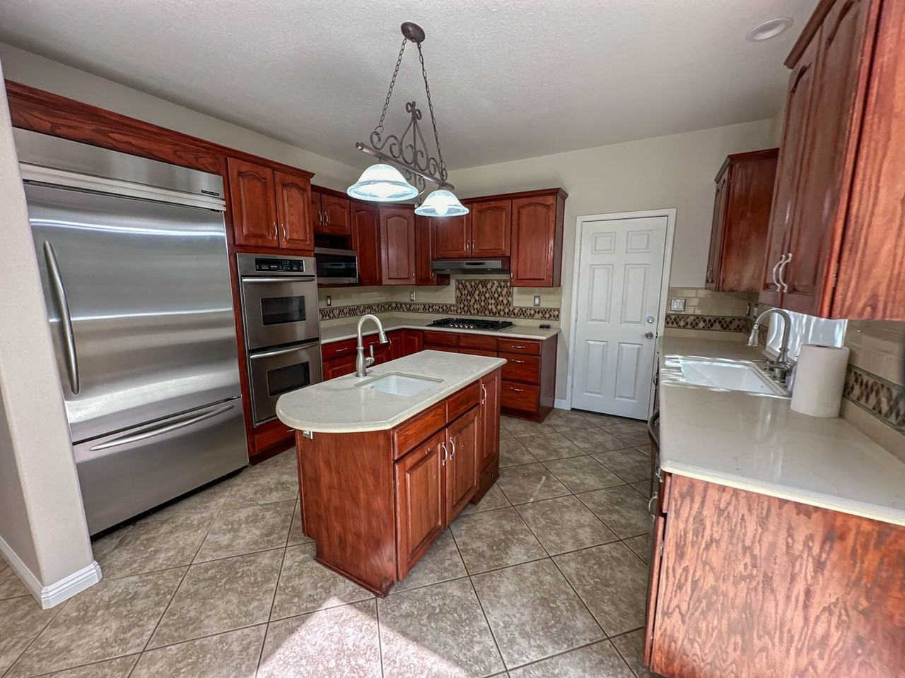 22280 Circle J Ranch Rd - Photo 7 of 26