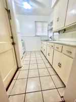 featured image of 1009 Flint St