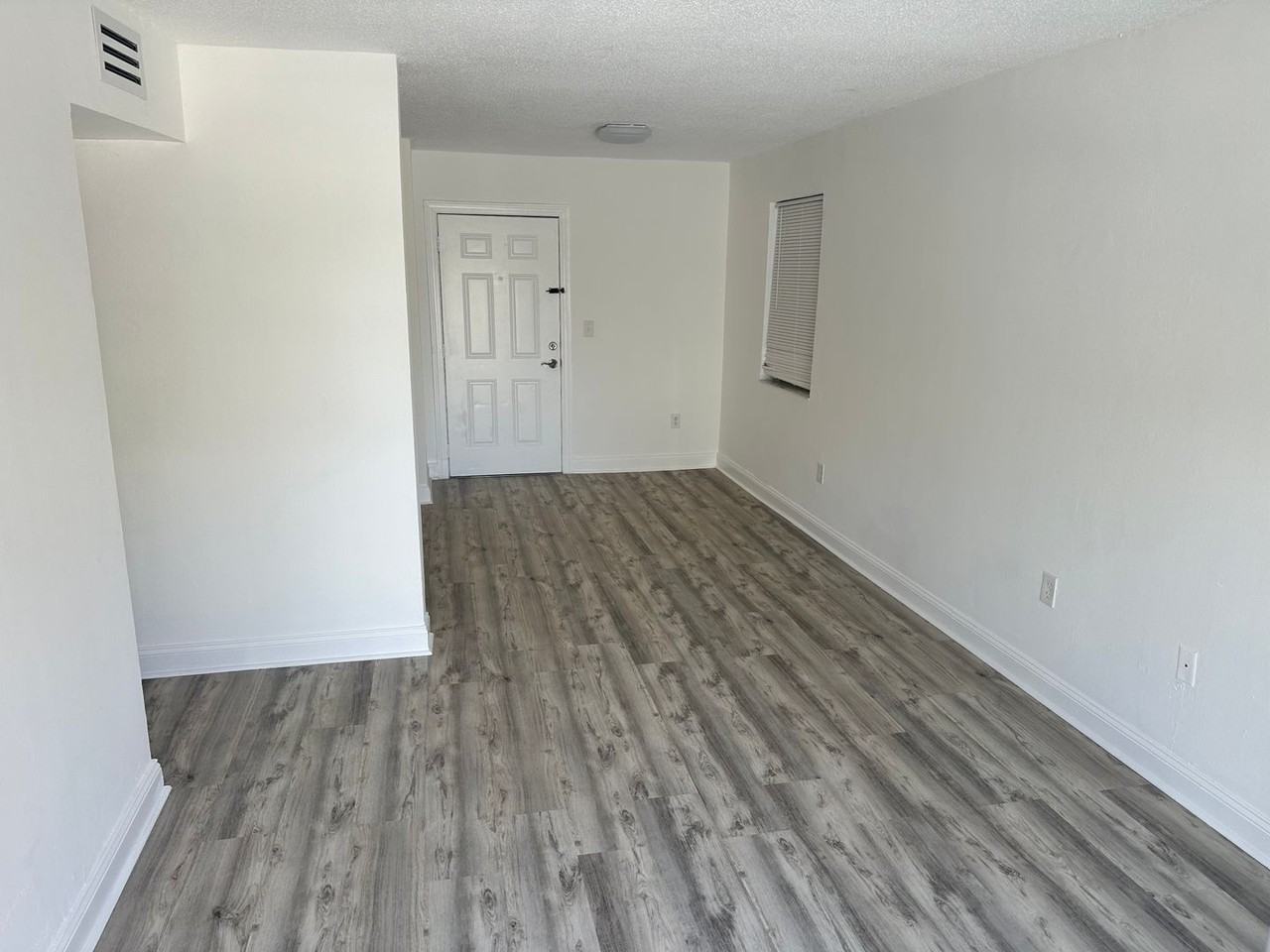 Gated Apartments by Marlins Park - Photo 3 of 12