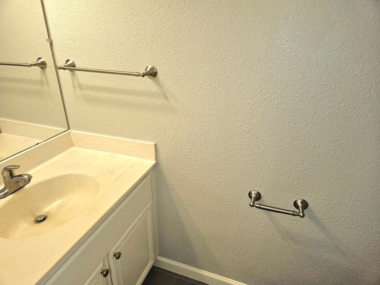 818 Rue Montagne - Photo 4 of 20