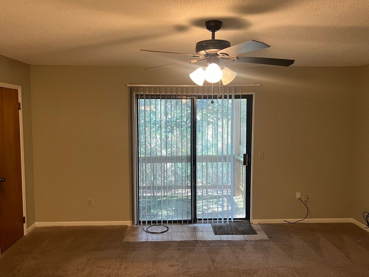 214 Apache Drive - Photo 2 of 18