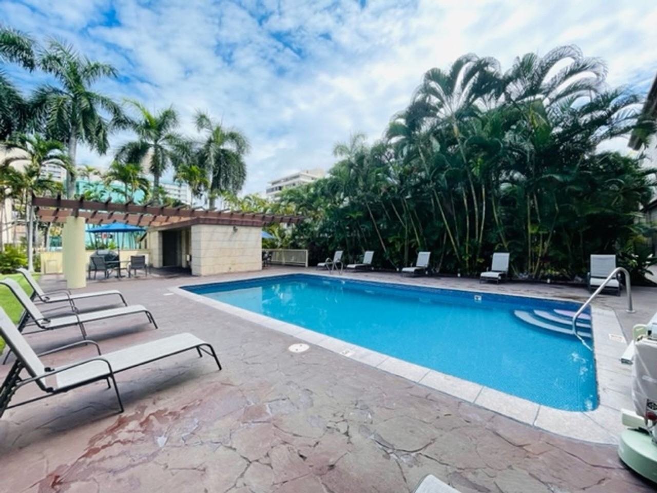 440 Olohana St #2006 - Photo 2 of 11