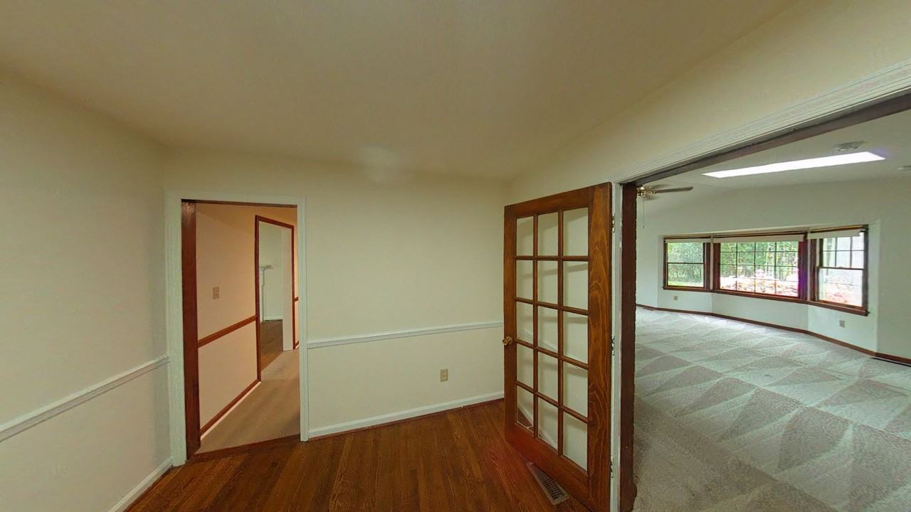 859 Catalina Dr - Photo 6 of 11