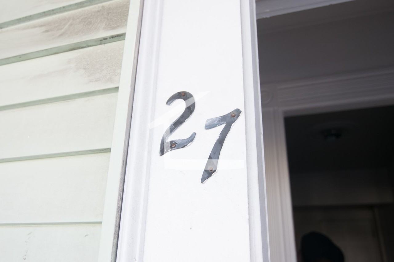 27 Pratt St - Photo 3 of 9